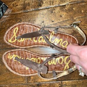 Sam Edelman | Brown Leather T-Strap Flat Sandals | Ankle